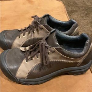 Men’s size 12 Keen Dawson leather shoes